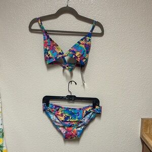 NWT TYR Groovy Tri Bikini - Size XL/40